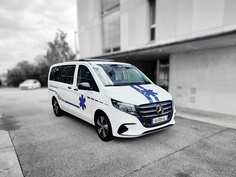 import ambulance mercedes reunion 974